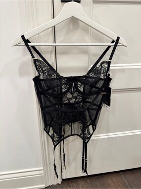 Bluebella Marseille Wired Basque